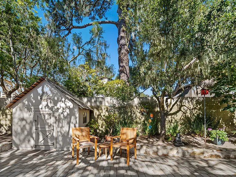 24262 Cabrillo St — Photo 16
