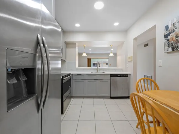 4100 N 58 Avenue #314, Hollywood, FL 33021