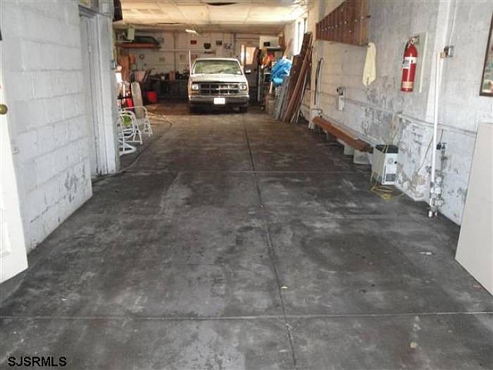 2nd image of 3910 Porter Ave