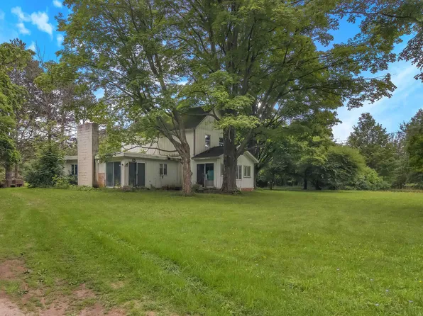 1163 N Marshall Rd, Beulah, MI 49617