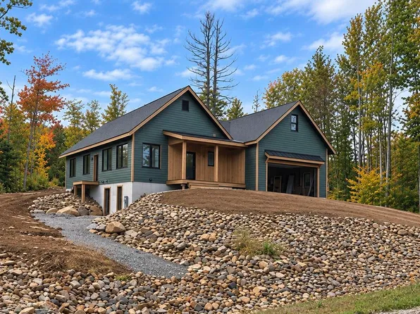 17 Eastern Lane, Standish, ME 04084