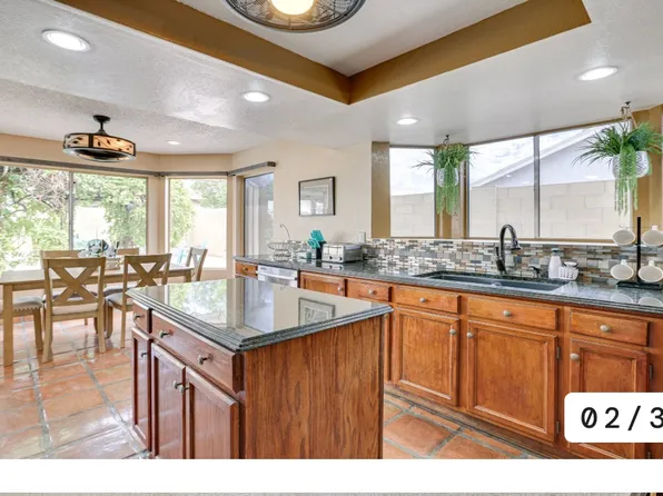 7932 W Larkspur Dr, Peoria, AZ 85381