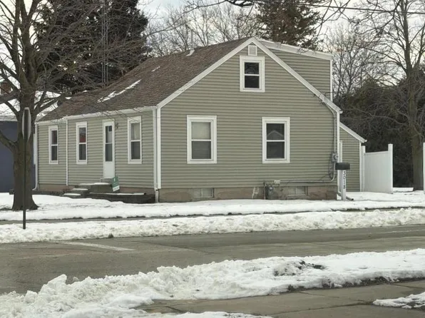 3018 Prairie STREET, Two Rivers, WI 54241
