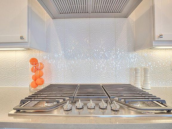 Kitchen - Tiffany Petroglyph Estates