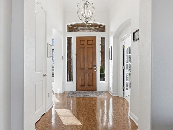 5th image of 3417 N Bay Breeze Ln