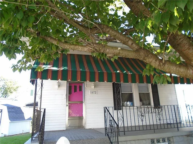 1672 Henrici St photo 1
