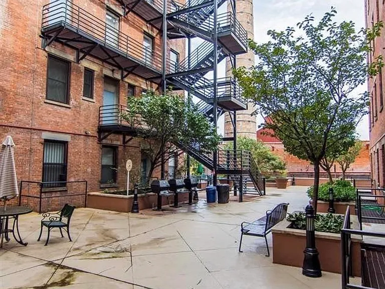 187 Wayne St #410C — Photo 6