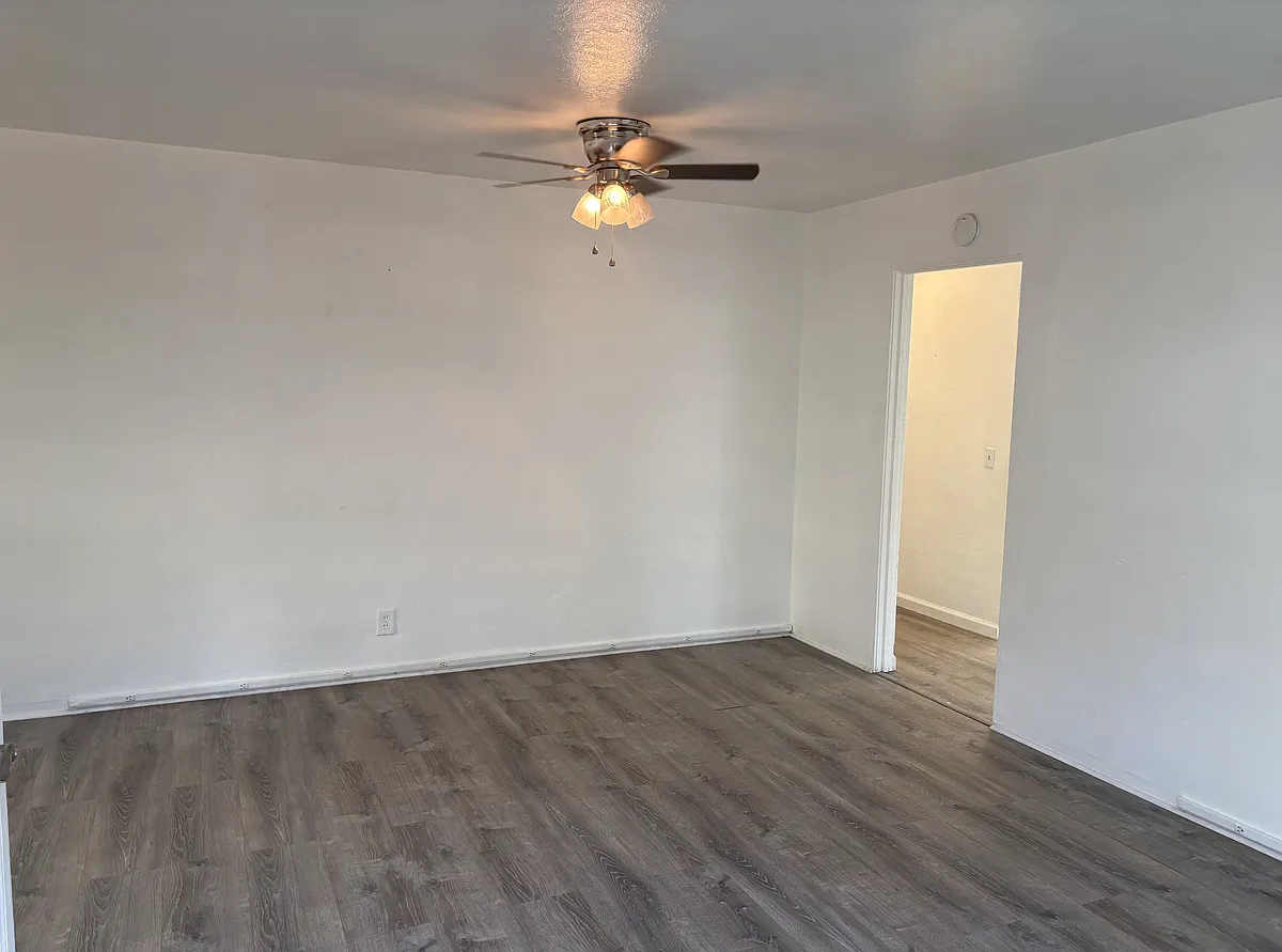 Building Photo - 4222 Dunsmuir Ave