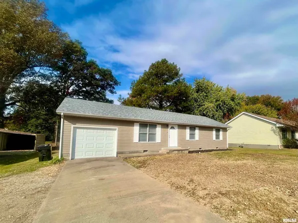 21 James Dr, Metropolis, IL 62960