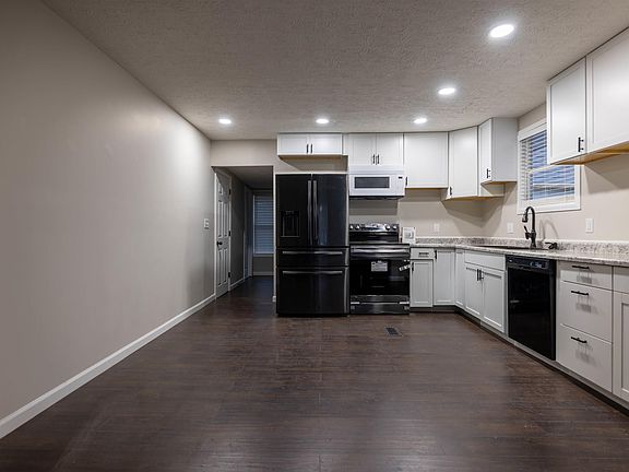 5th image of 524 E Haines Dr