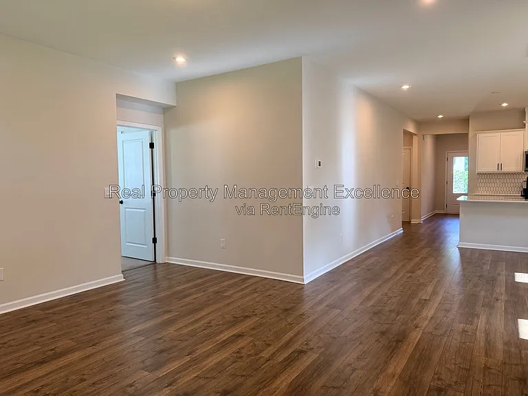 101 Brody Pine Way — Photo 16
