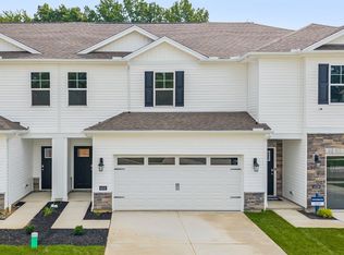 4030 Willow Grove Dr, Amelia, OH 45102