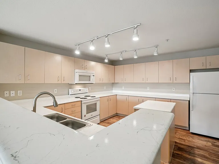 Palladia - Kitchen