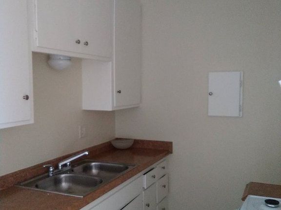 4th image of 16113 Woodruff Ave APT 16