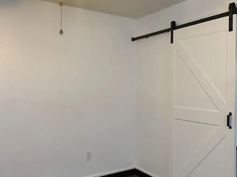 2424 Music St — Photo 3