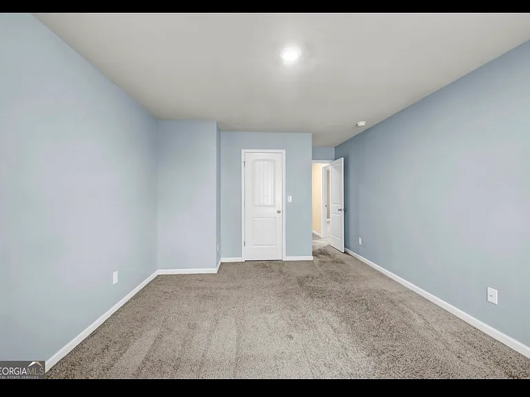 205 Twin Lakes Dr — Photo 8