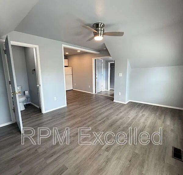 717 W Stewart #C — Photo 13