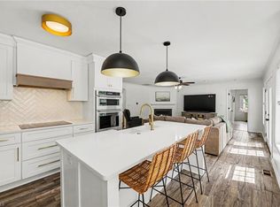 7507 Bartonshire Ct, Oak Ridge, NC 27310