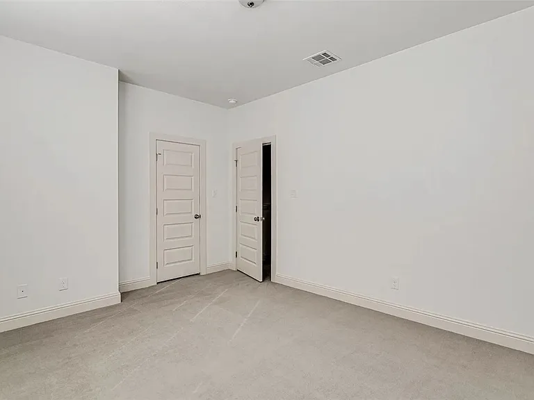 3155 Glen Garden Dr N — Photo 12