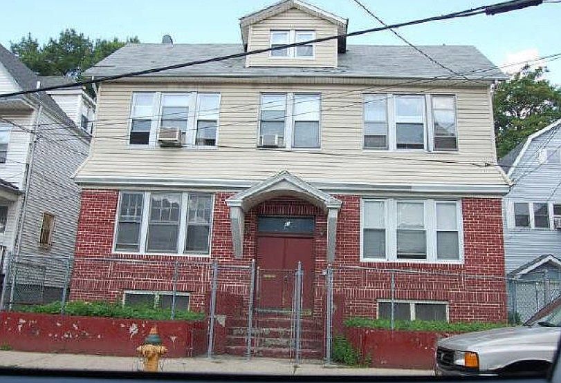 1st image of 43-45 Isabella Ave
