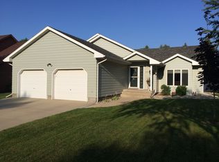 1010 Christine Ave, Brookings, SD 57006
