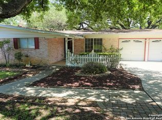 106 Sage Dr, Universal City, TX 78148