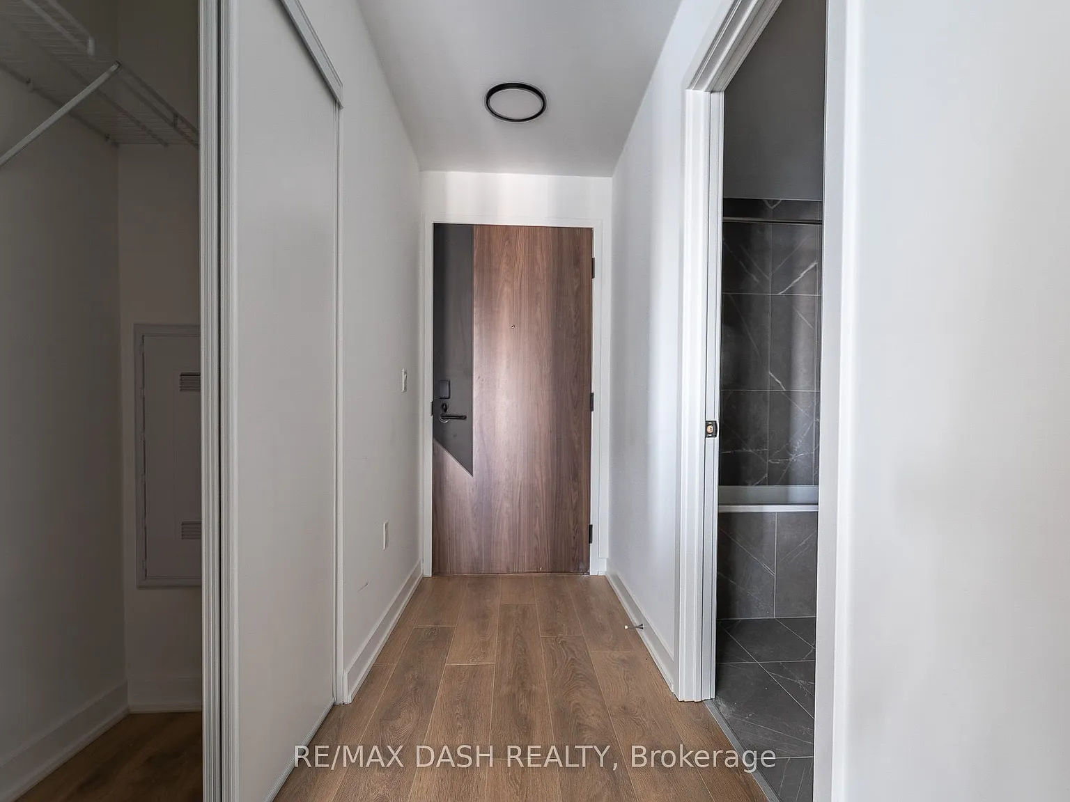 3 bed, $3,000 — Photo 4