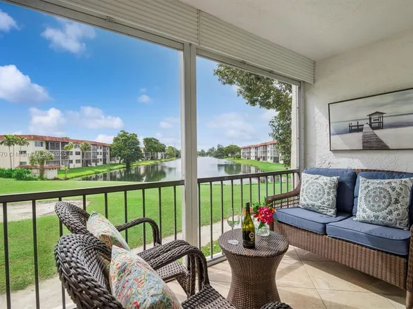 411 S Hollybrook Dr APT 204, Hollywood, FL 33025