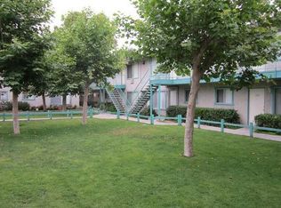 845 Newport Ter APT 131, Vista, CA 92084