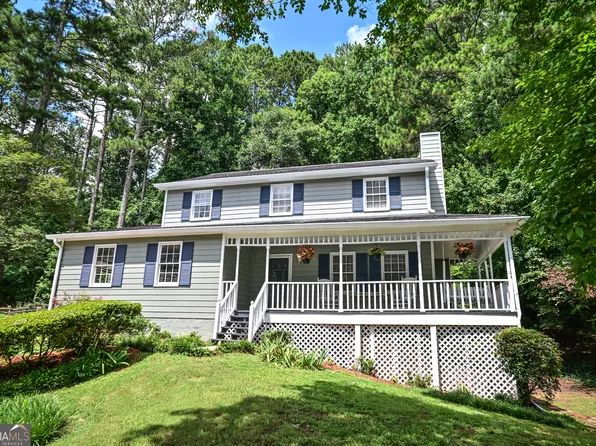 4069 Burnside Ln NW, Lilburn, GA 30047