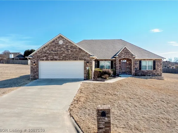 3042 31st Ter, Van Buren, AR 72956