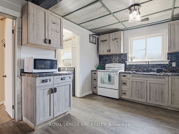 5th image of 529 Rosehill Rd