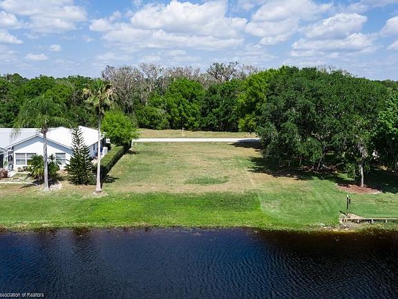 3rd image of 6208 Aquavista Dr