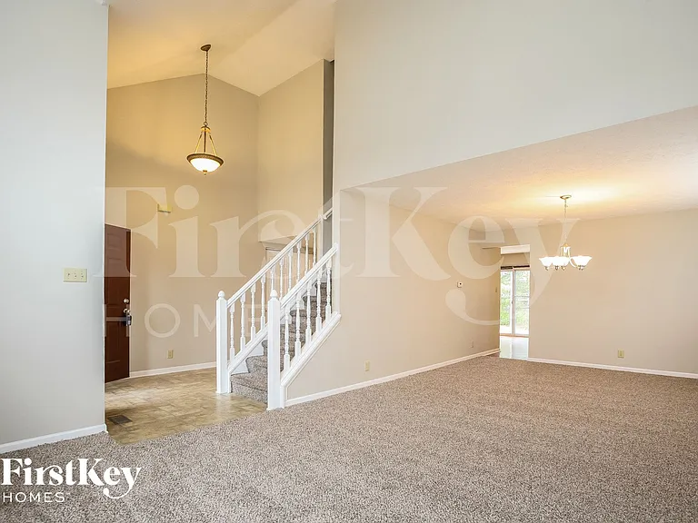 10794 Brixton Ln — Photo 3