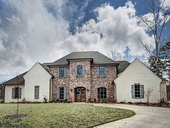 2nd image of 344 Ironwood Dr
