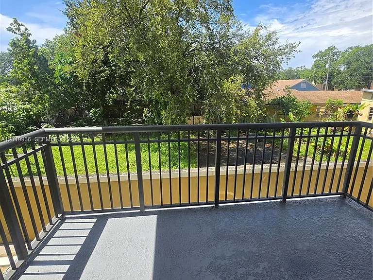 2647 NW 25th Ave #409 — Photo 7