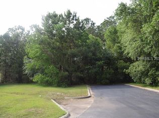 7 Shearwater Ct, Hilton Head Island, SC 29926