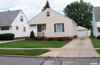 1st image of 3342 Torrington Ave