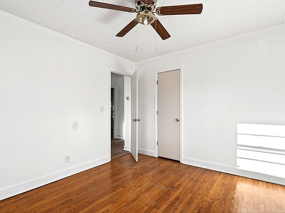 4th image of 79 Alabama Ave