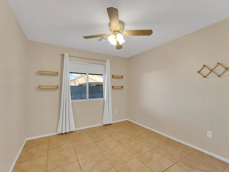 1072 Sky Rock Ct — Photo 12