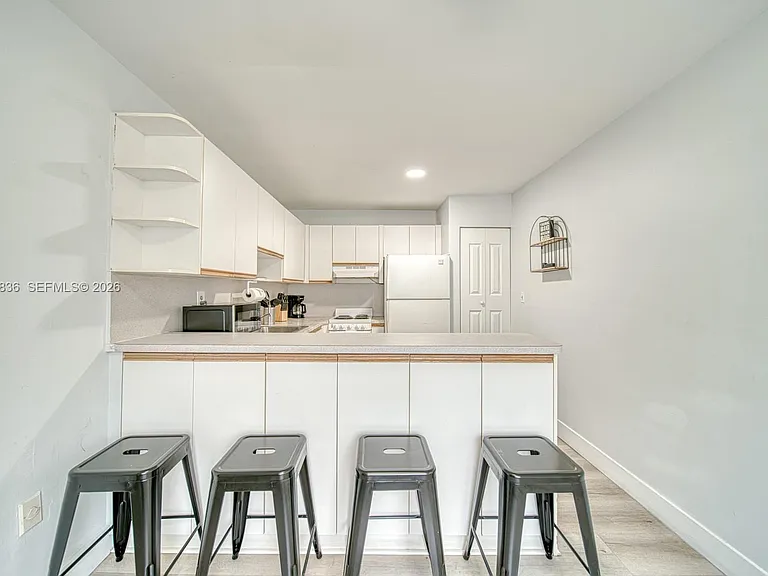 7622 SW 21st St #7622 — Photo 5