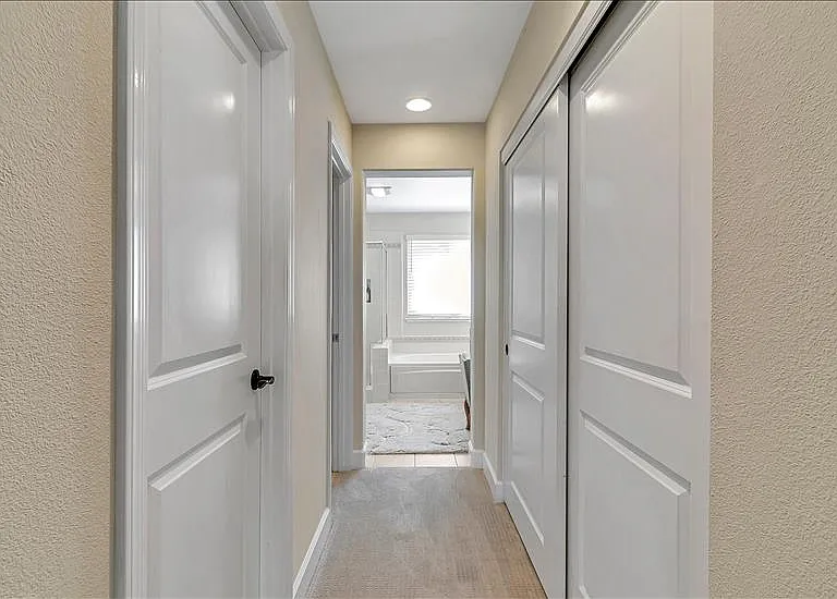 1504 Pear Tree Ln — Photo 14