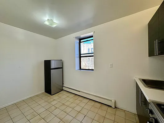 Rented by Mauro Bros Real Estate Services LLC | media 10