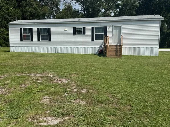 325 W Forest Ave, Homerville, GA 31634