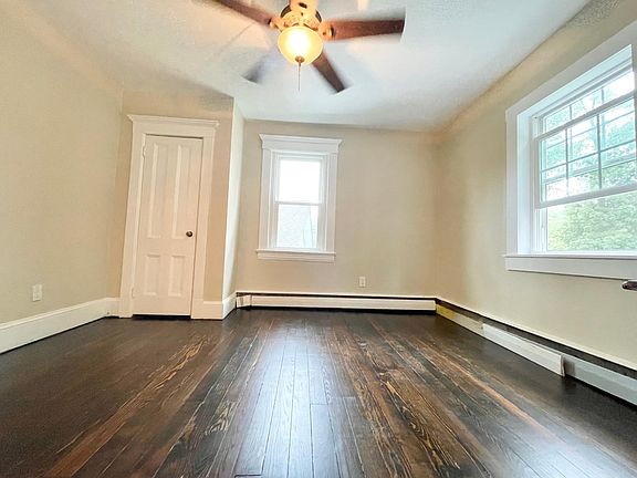 3rd image of 147 Carley Ave #2F