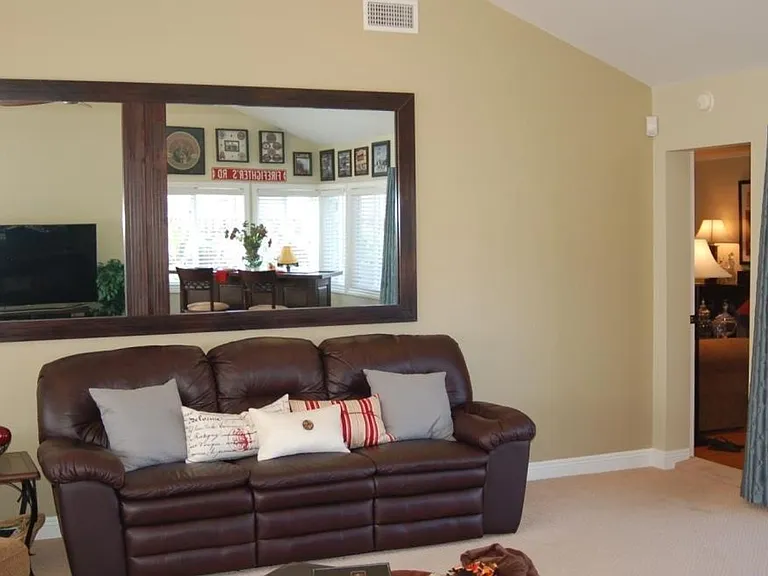 1324 E Rose Ave — Photo 32