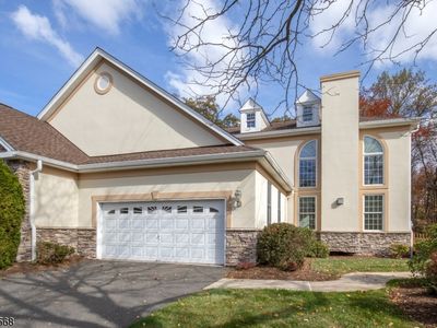 5 Young Ct, Chester, NJ, 07930