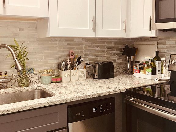 2nd image of 3600 N Lake Shore Dr APT 817