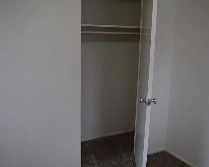 312 W Clark St — Photo 18