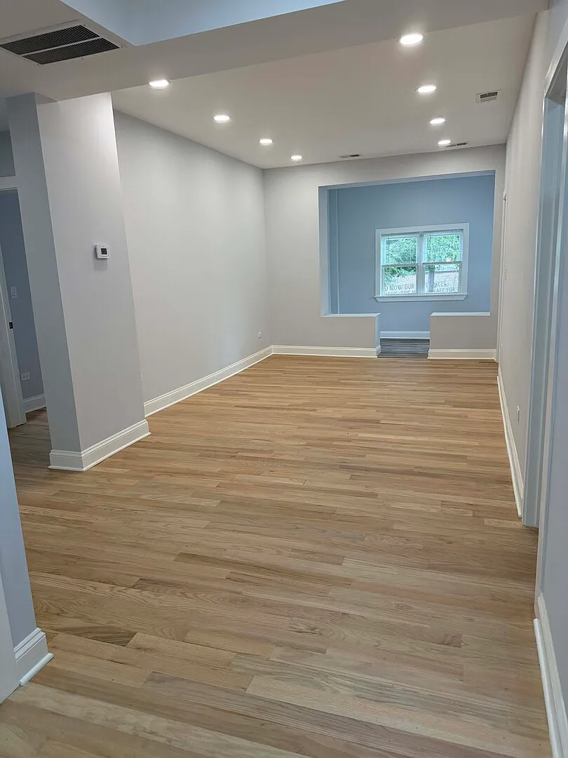 3 bed, 1019 sqft, $2,800 — Photo 4